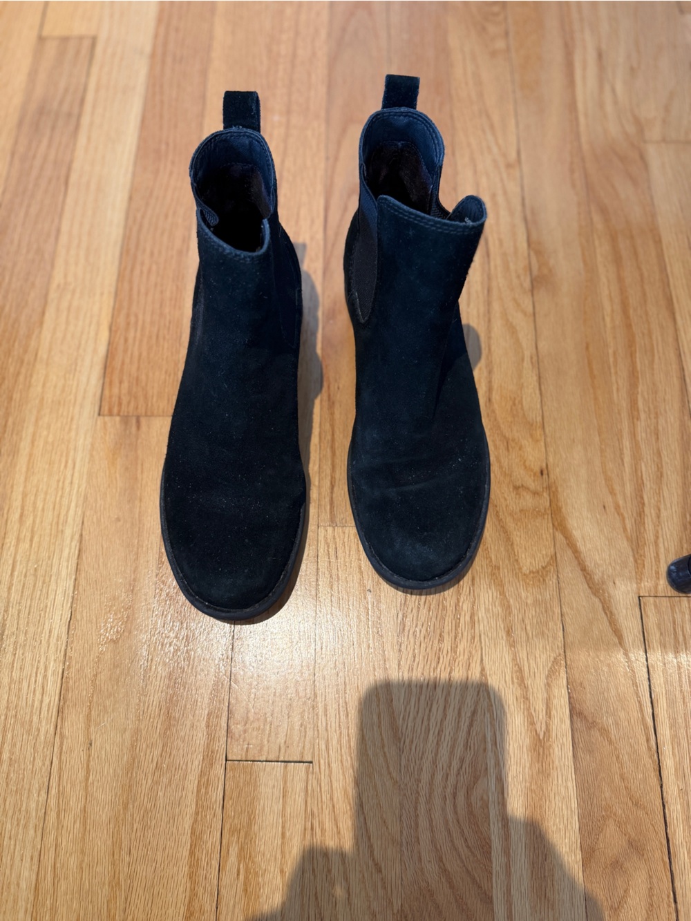 Born Cove  Waterproof Black Suede Chelsea Boots